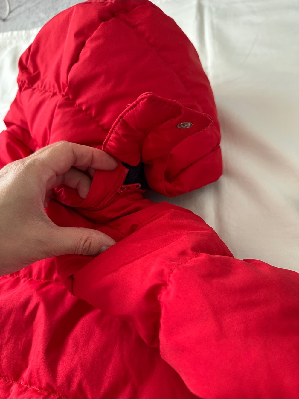 GAP Bright Red Hooded Puffer Coat for Kids - Picture 9 of 10